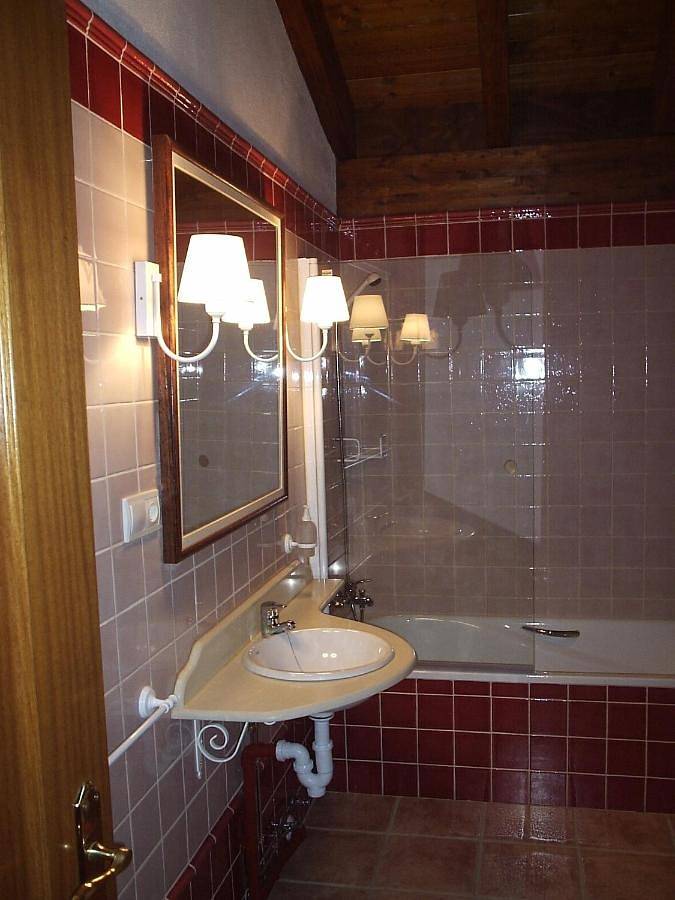 Four-Bedroom House in Elciego, Rioja Alavesa