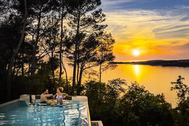 Camping für 4 Personen, mit Terrasse und Pool, mit Haustier in Istrien - 3