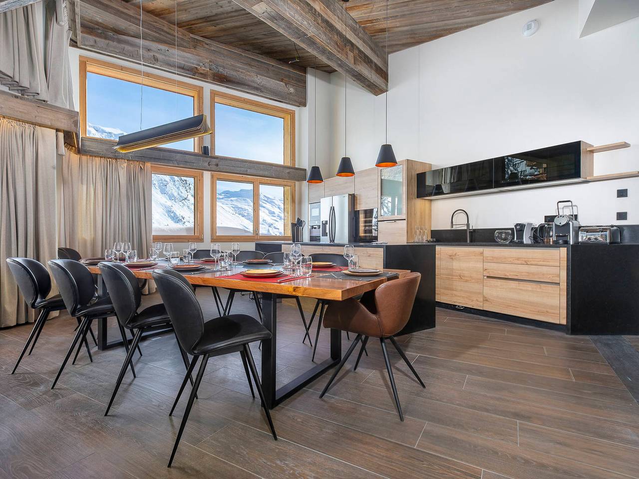 Modern chalet for 11 guests with premium services in Avoriaz in Morzine, Les Portes du Soleil