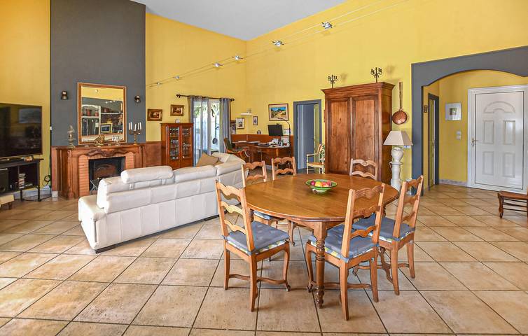 Encantador piso de 180 m² con piscina y jardín cerca de Vaison-la-Romaine in Vaison-la-Romaine, Parque natural regional del Mont Ventoux