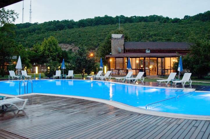 Hôtel pour 2 personnes, avec jacuzzi ainsi que piscine et jardin dans Asie - 2