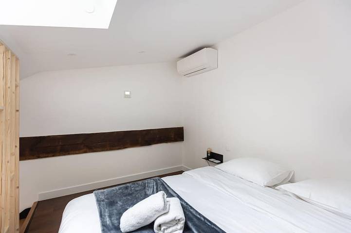 Apartamento entero, AC duplex in Bordeaux’s historic centre in Burdeos, Región de Burdeos