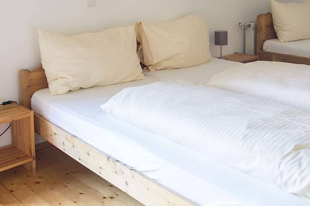 Braune Kolomandl - Familienferienhof Stabauer in Salzkammergut-Berge, Zell am Moos