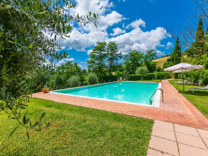Appartamento vacanze per 4 persone, con giardino e terrazza a San Gimignano