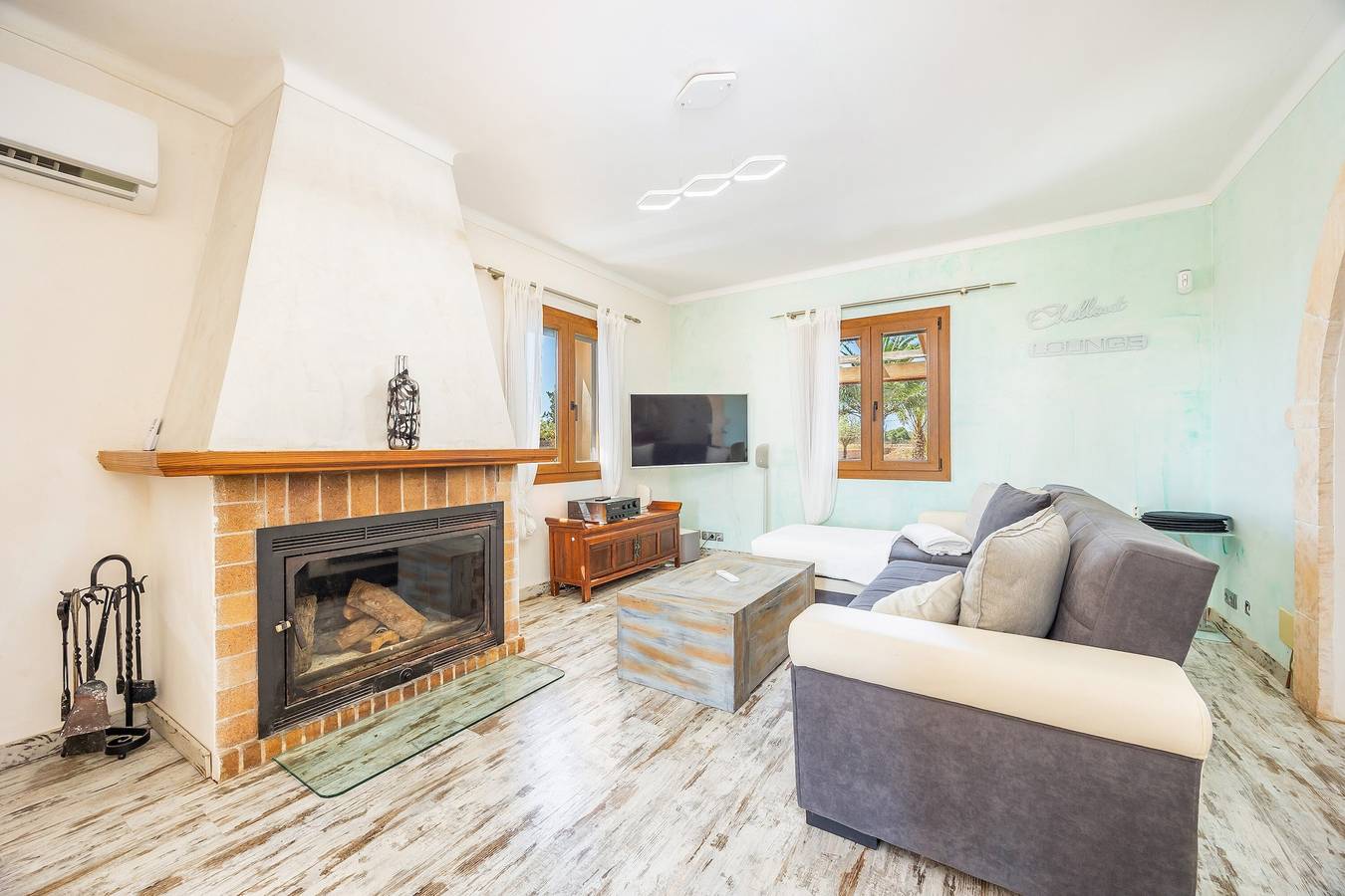 Landhaus 'Villa Angela' mit privatem Xxl-Pool, Wlan und Klimaanlage in Es Trenc, Campos