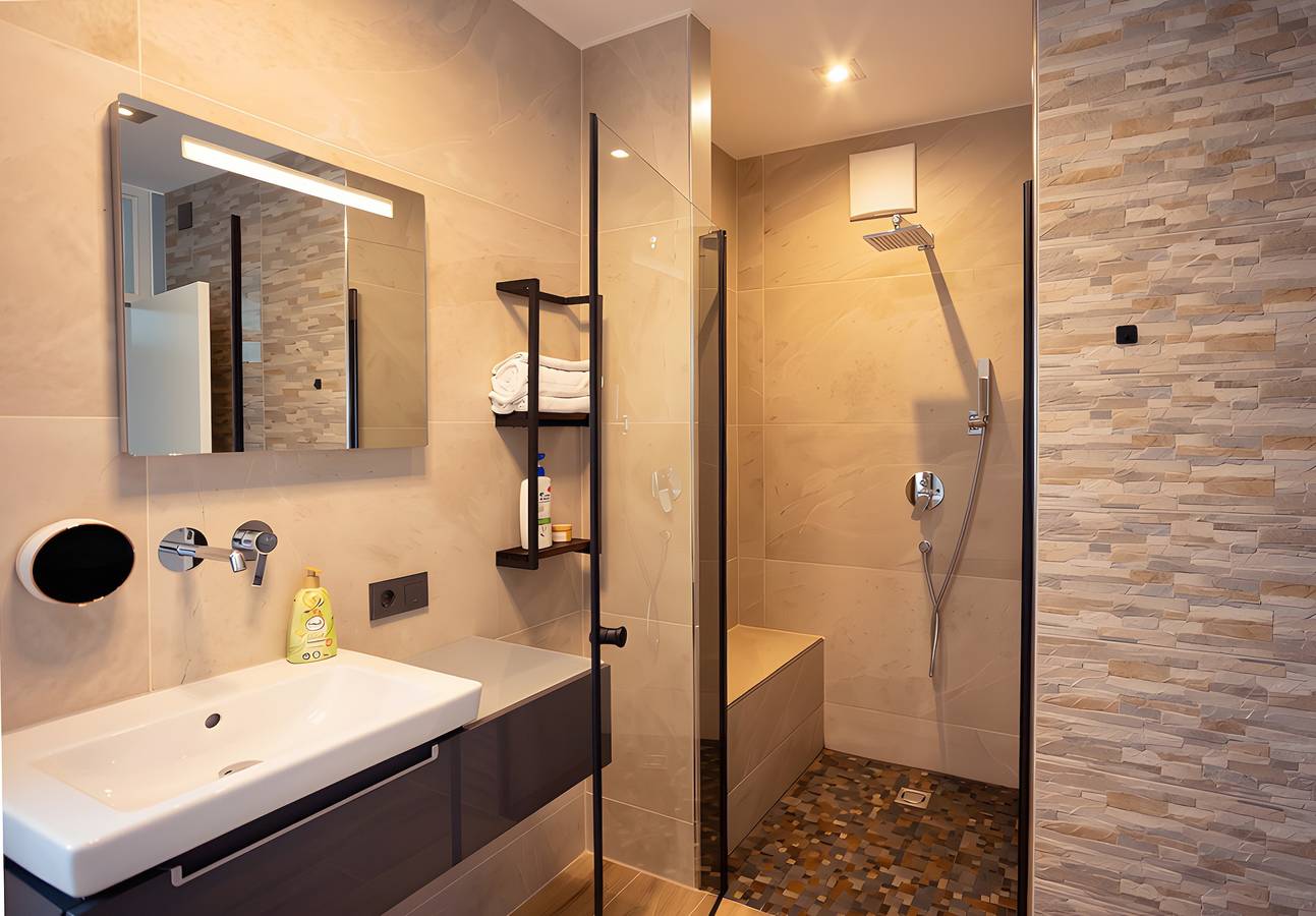 Apartamento entero, Apartamento "Landsuite Schaunbergblick" con terraza privada y Wi-Fi in Región de Linz - Wels