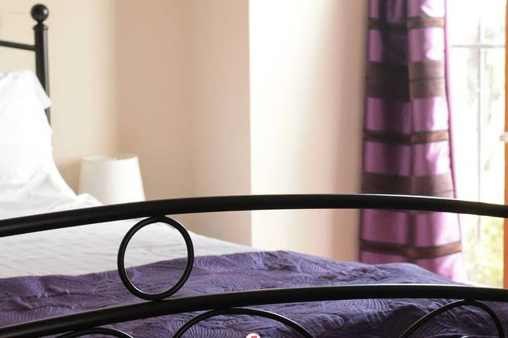 Gîte pour 8 personnes, avec piscine et terrasse, animaux acceptés à Hénansal - 3