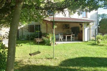 Gîte pour 4 personnes, avec terrasse et jardin à Chaumousey