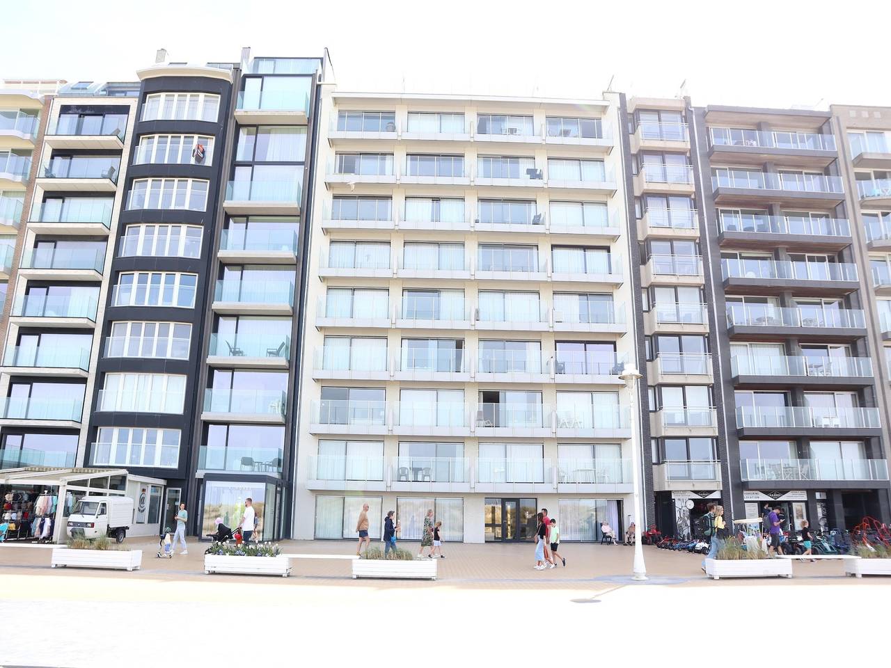 Entire apartment, Apartment in Nieuwpoort with Stunning Sea Views in Nieuwpoort, Belgian Coast