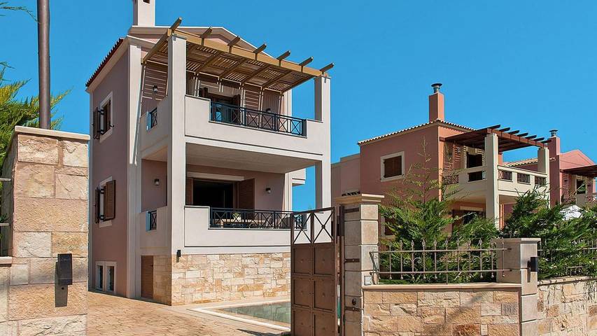 Ferienhaus für 4 Personen, mit Whirlpool und Pool sowie Balkon