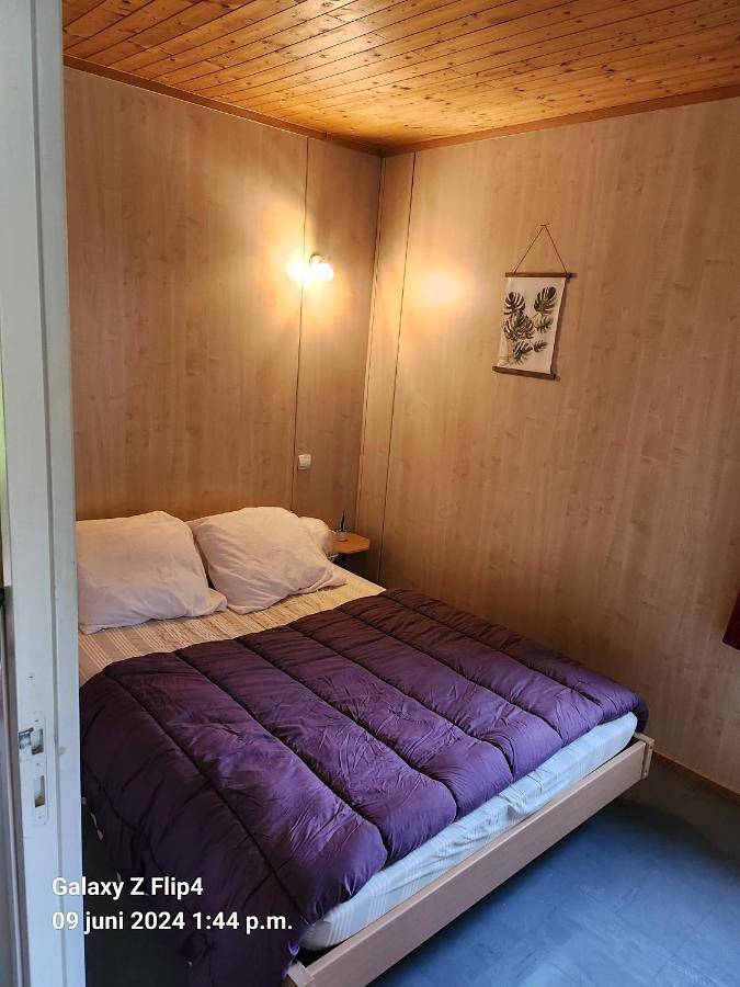 Gîte pour 5 personnes, avec terrasse, animaux acceptés à La Chapelle-Taillefert - 2