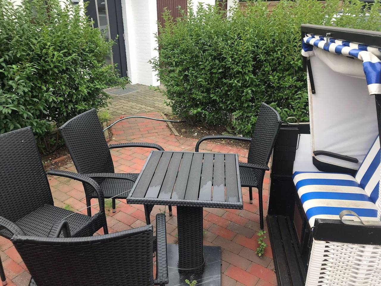 Ganze Ferienwohnung, Silwai Og - 3-Zimmer App. für 4 Pers. mit Terrasse, Pkw-Stellplatz, Wlan, Haustiere erlaubt. in Sylt (Gemeinde), Sylt