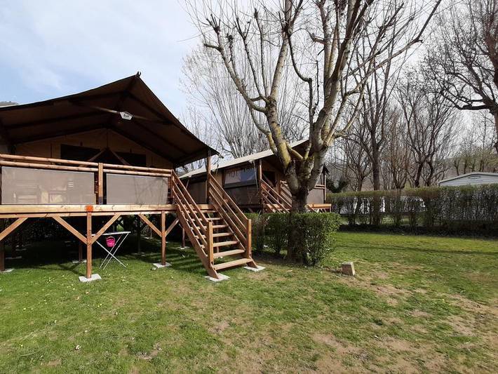 Tente pour 5 personnes, animaux acceptés à Millau - 3