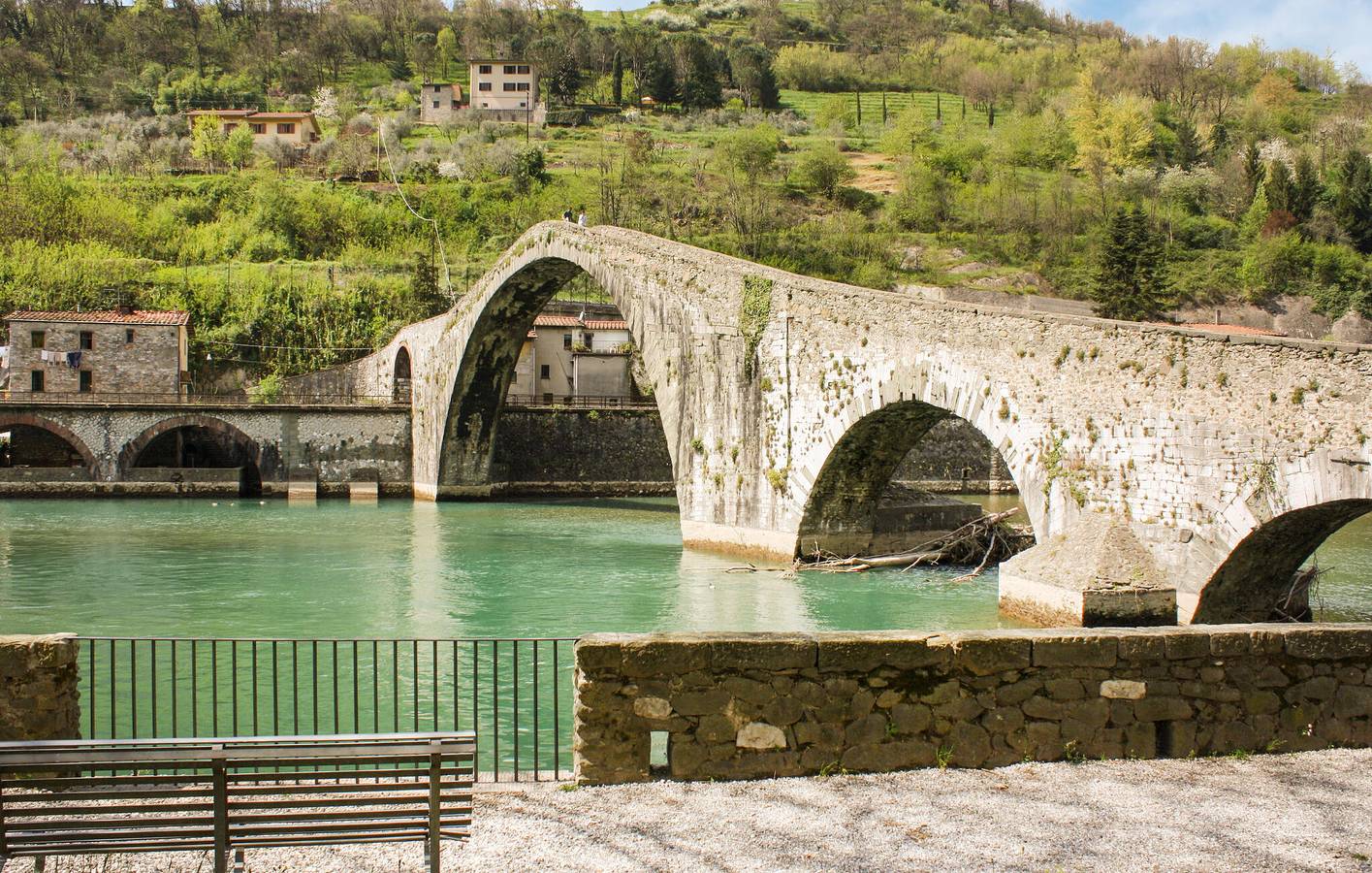 Gemütliche Unterkunft, 1 km vom Fluss Serchio entfernt – WLAN, Klimaanlage, Küche und Parkplätze an der Straße vorhanden in Borgo a Mozzano, Lucca Provinz