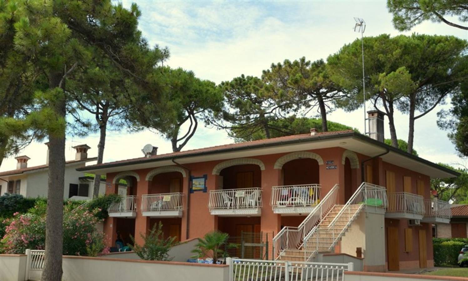 Entire apartment, Cozy flat with private fenced garden a few steps from Lignano Sabbiadoro beach in Lignano Riviera, Lignano Sabbiadoro