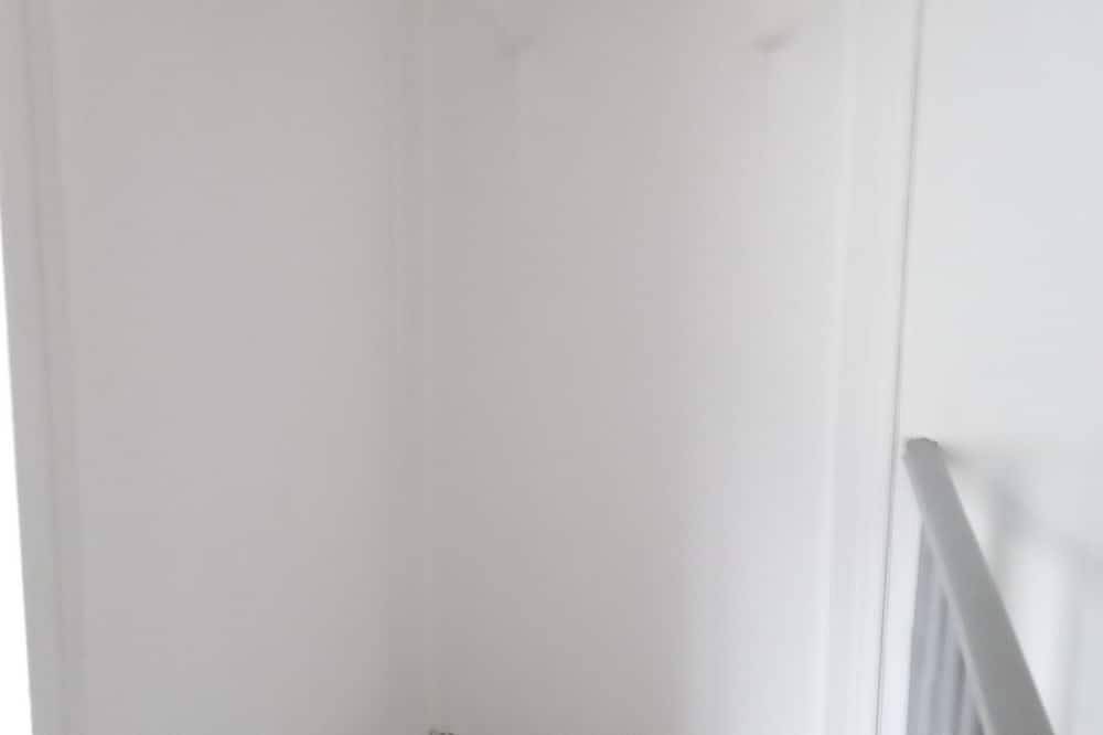 Apartamento entero, Le Belle Vue St Marcel with shared garden in Laon, Aisne