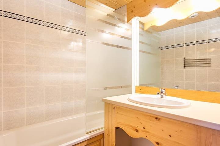 Appartement entier, Appartement joli & confortable | Accès piscine in Valfréjus, Modane