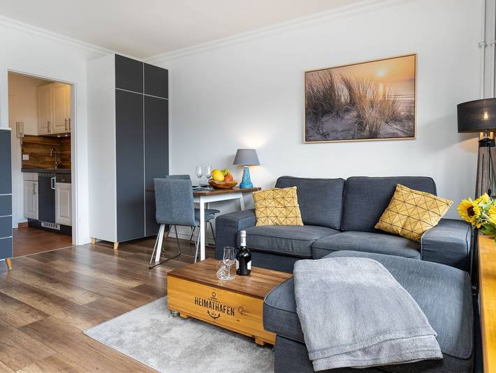 Ganze Wohnung, Charmante 1- Zimmer-Ferienwohnung im Herzen von Sylt, in Wenningstedt. in Wenningstedt, Sylt