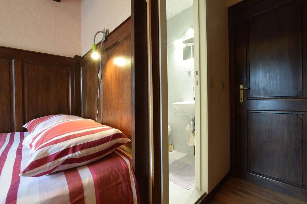 Luxe Vakantiehuis met Sauna in Hotton, Provincie Luxemburg