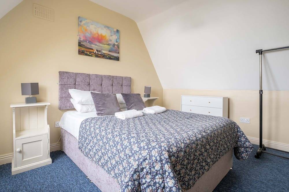 The Links 04, Amazing Location- Food, Drinks, Surf, & Golf!-4 in Lahinch, County Clare