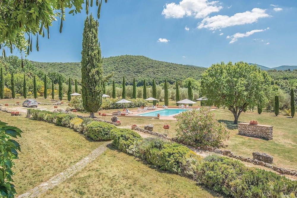 Nice home in Narni (Tr) with private swimming pool, can be inside or outside in Narni, Terni Province