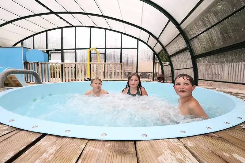 Cottage Standing 3 Pièces 4/6 Personnes Climatisé + Tv in Moyenneville, Région d'Abbeville