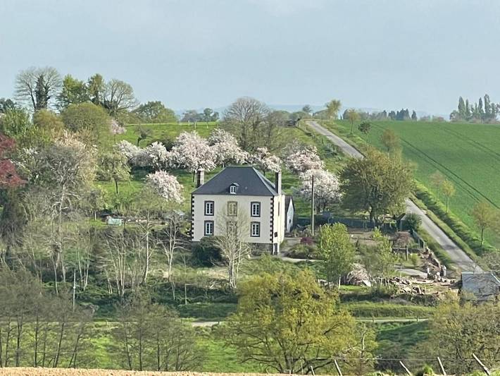 Cottage pour 2 personnes, avec jardin et vue à Soucé