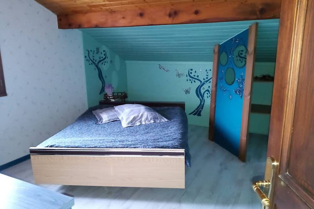 Appartement entier, Appartement avec de superbes vues in Challes-les-Eaux, Région de Chambéry