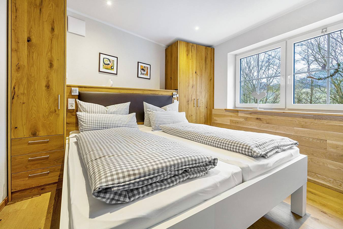 Ganze Wohnung, Ferienwohnung 'Buchfink B, 50qm' mit Bergblick, privater Terrasse und Wlan in Lennestadt, Sauerland