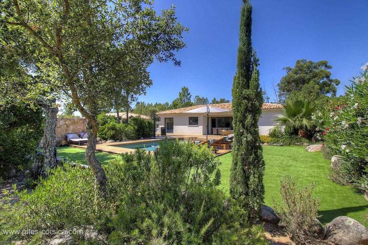 Gîte pour 8 personnes, avec Terrasse et Jardin ainsi que Piscine et Vue à San-Gavino-di-Carbini - 2