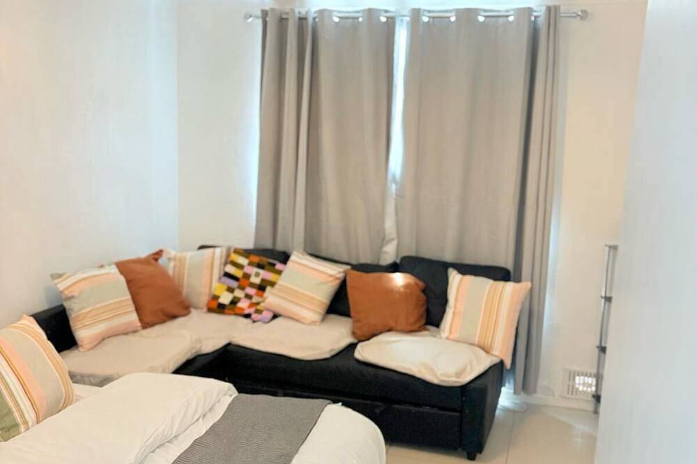 \n\tj&J Contractors or family stays\n4-Bedroom Serviced accommodation  in Bexley, Londres