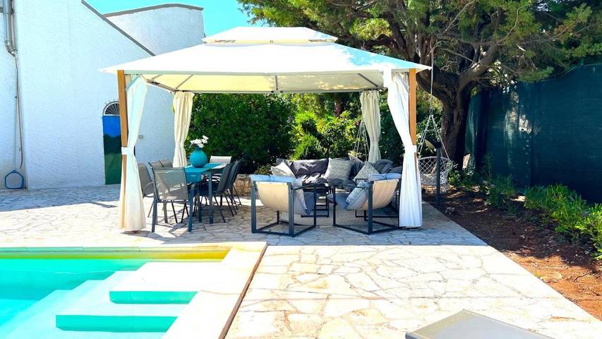 Gîte pour 2 personnes, avec Terrasse ainsi que Jardin et Piscine dans Ceglie Messapico - 4