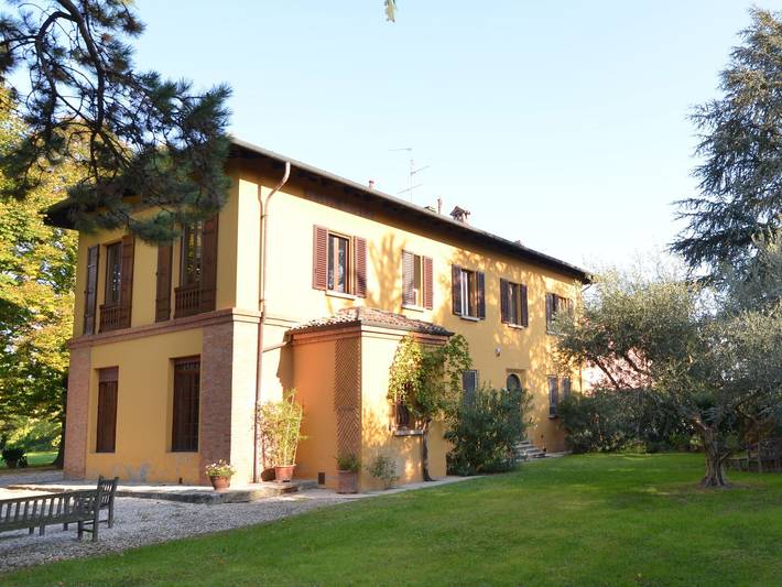 Location de vacances pour 9 personnes, avec Piscine à Faenza