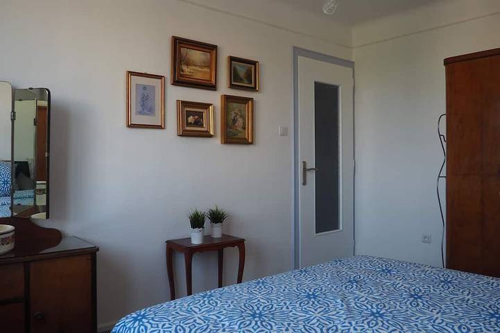 Entire apartment, Bel Appartement 4 Pièces Entièrement Rénové in Strasbourg, Strasbourg region