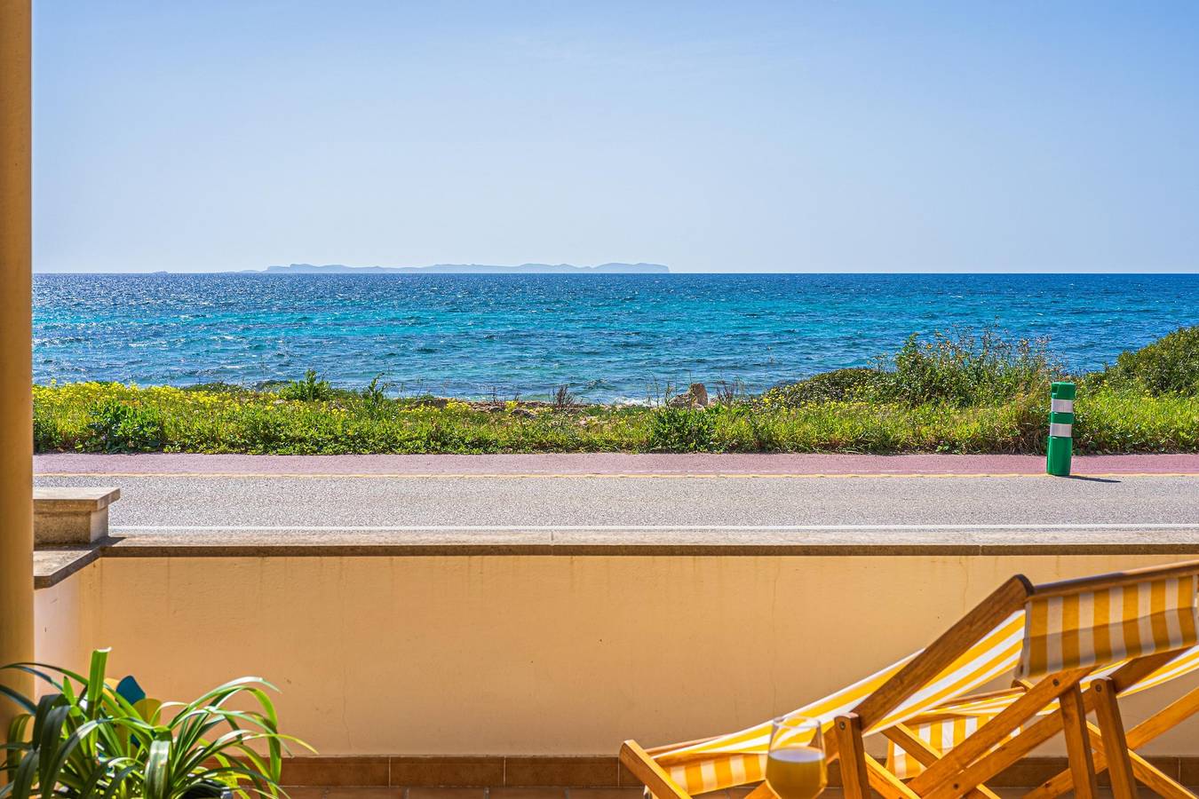 Ferienhaus Miramar Sa Rapita mit Meer- und Bergblick, Garten und Terrasse; Parkplatz vorhanden in Sa Ràpita, Campos