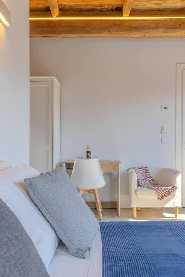 Gîte pour 3 personnes, avec jardin et vue dans Pettenasco - 4