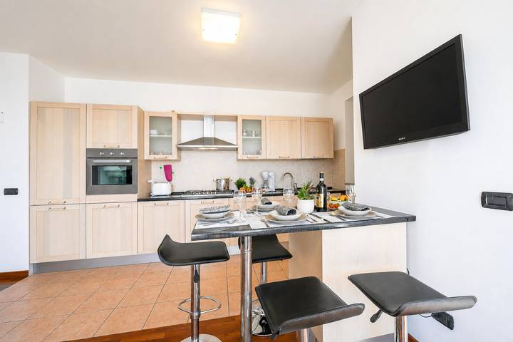 Ferienwohnung für 6 Personen, mit Terrasse und Kinderpool sowie Seeblick am Lago Maggiore - 4