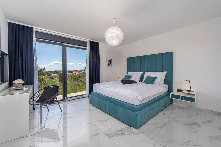 Villa für 8 Personen, mit Garten und Terrasse in Banjol - 2