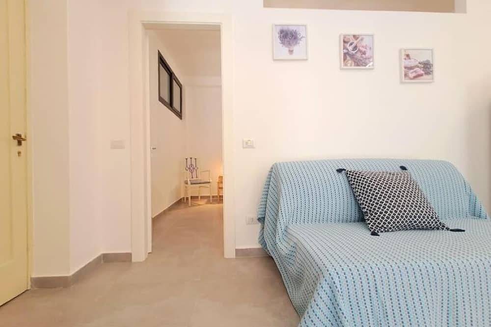 Entire apartment, Taormina House in Letojanni, Messina Province