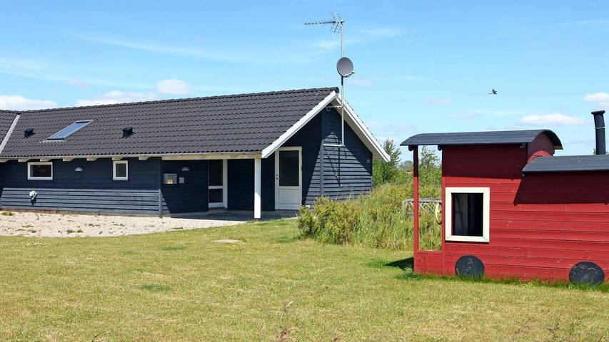 Ferienhaus für 14 Personen, mit Whirlpool und Terrasse sowie Sauna in Lolland