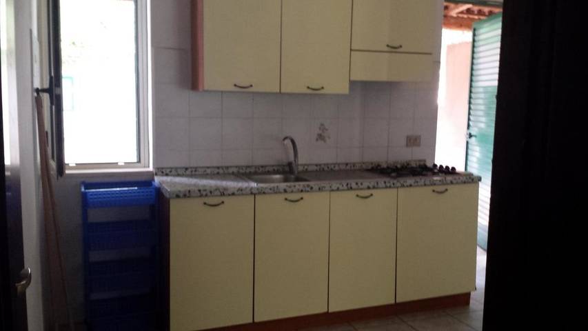 Location de vacances pour 2 personnes, avec Terrasse ainsi que Jardin et Vue à Zambrone - 2