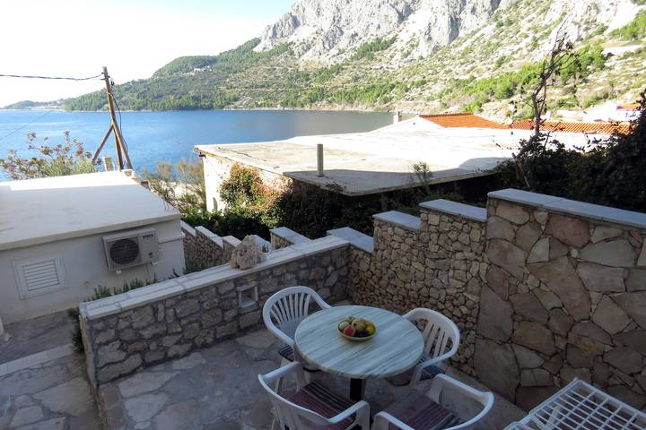 Apartament wakacyjny dla 4 osób, z balkon/ taras w Drašnice