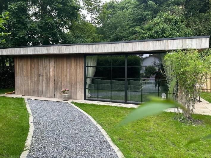 Location de vacances pour 2 personnes, avec vue et terrasse ainsi que jardin et sauna à Genk - 3