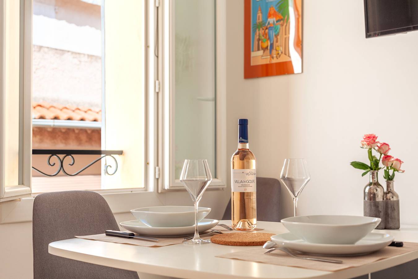 Appartement entier, Appartement 'Joli T2 Au Cœur Des Rues Piétonnes' avec Balcon et Climatisation in Sanary-sur-Mer, Région de Toulon