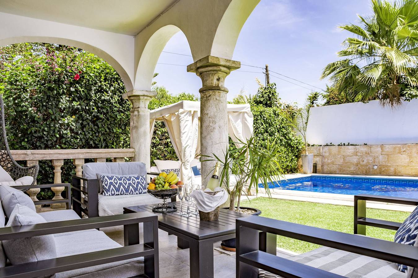 Superior Costa Del Sol Villa | 7 Bedrooms | Villa Penelope | Pool Table, Table Tennis & Home Cinema in Plaza de los Naranjos, Marbella
