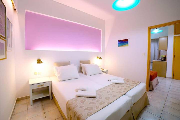Gîte pour 4 personnes, avec Balcon et Jardin dans Stalos - 2