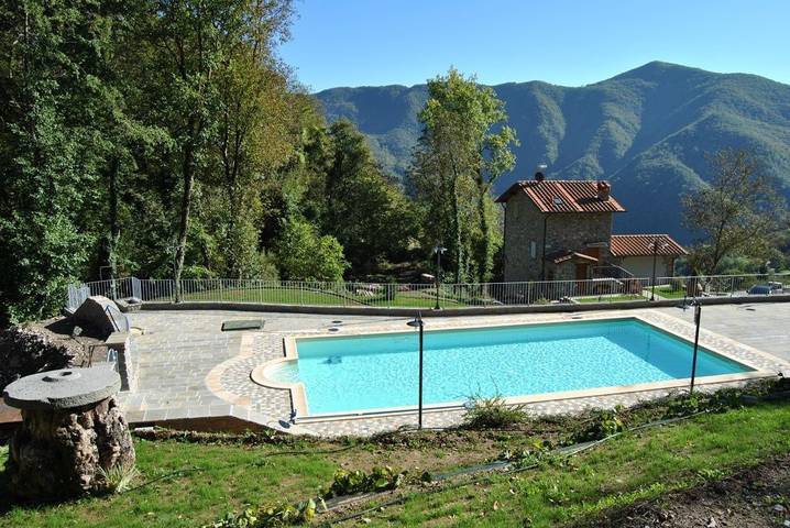 Villa per 13 persone, con terrazza e giardino in Garfagnana