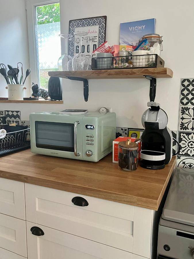 Gîte pour 3 personnes, avec vue et jardin, animaux acceptés à Vollore-Ville - 3