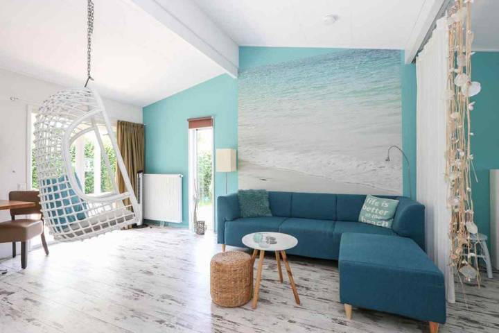 Luxuriöses Ferienhaus mit Sauna und Außen Spa in der Nähe Nationalparks Weerribben-Wieden in Sint Jansklooster, Nationalpark Weerribben-Wieden