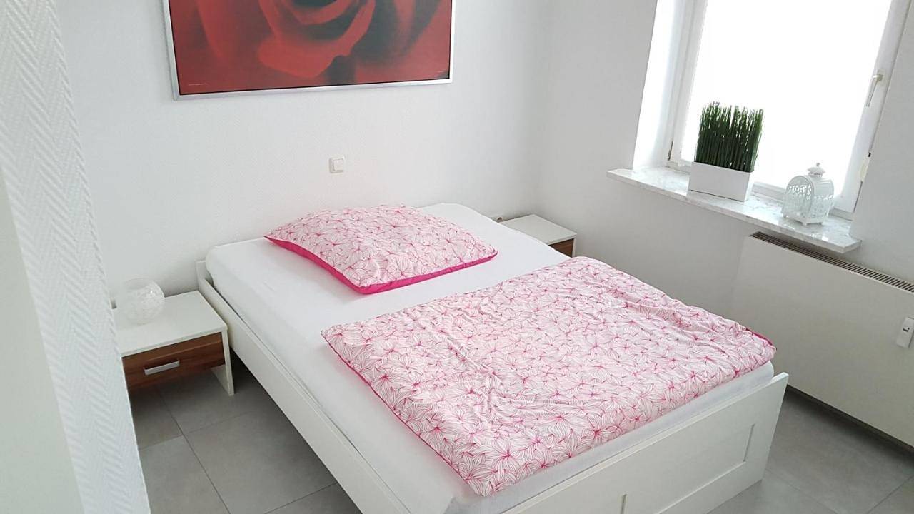 Ganze Ferienwohnung, Double Room with Private Bathroom in Mülheim an der Ruhr, Ruhrgebiet